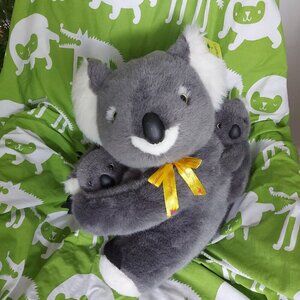 KOALA MAMMA BEAR w 2 BABIES 14" Plush Animal AUSTRALIAN GIFT tag Rare Vtg VG Con